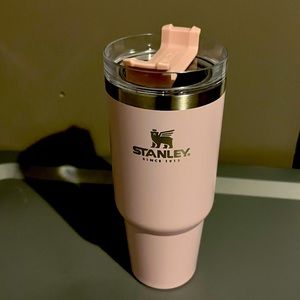 Stanley Adventure Quencher FLAWLESS PINK 30oz  (Limited Edition Color)
